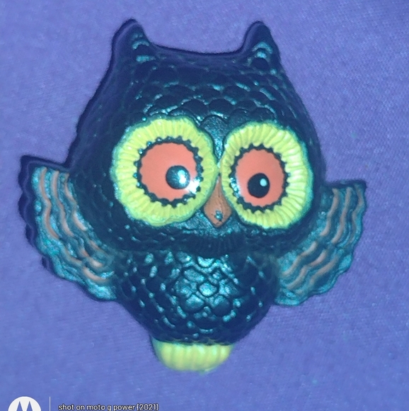Vintage Owl Pin, Halloween Owl Brooch, Spooky Orange Eyed Owl - Picture 8 of 9